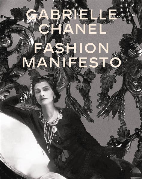 Gabrielle Chanel v&a book